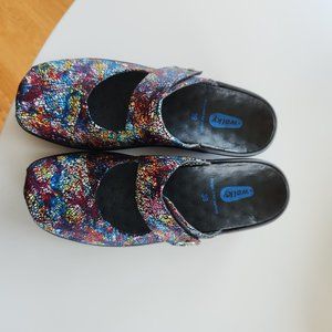 Wolky multi color mule